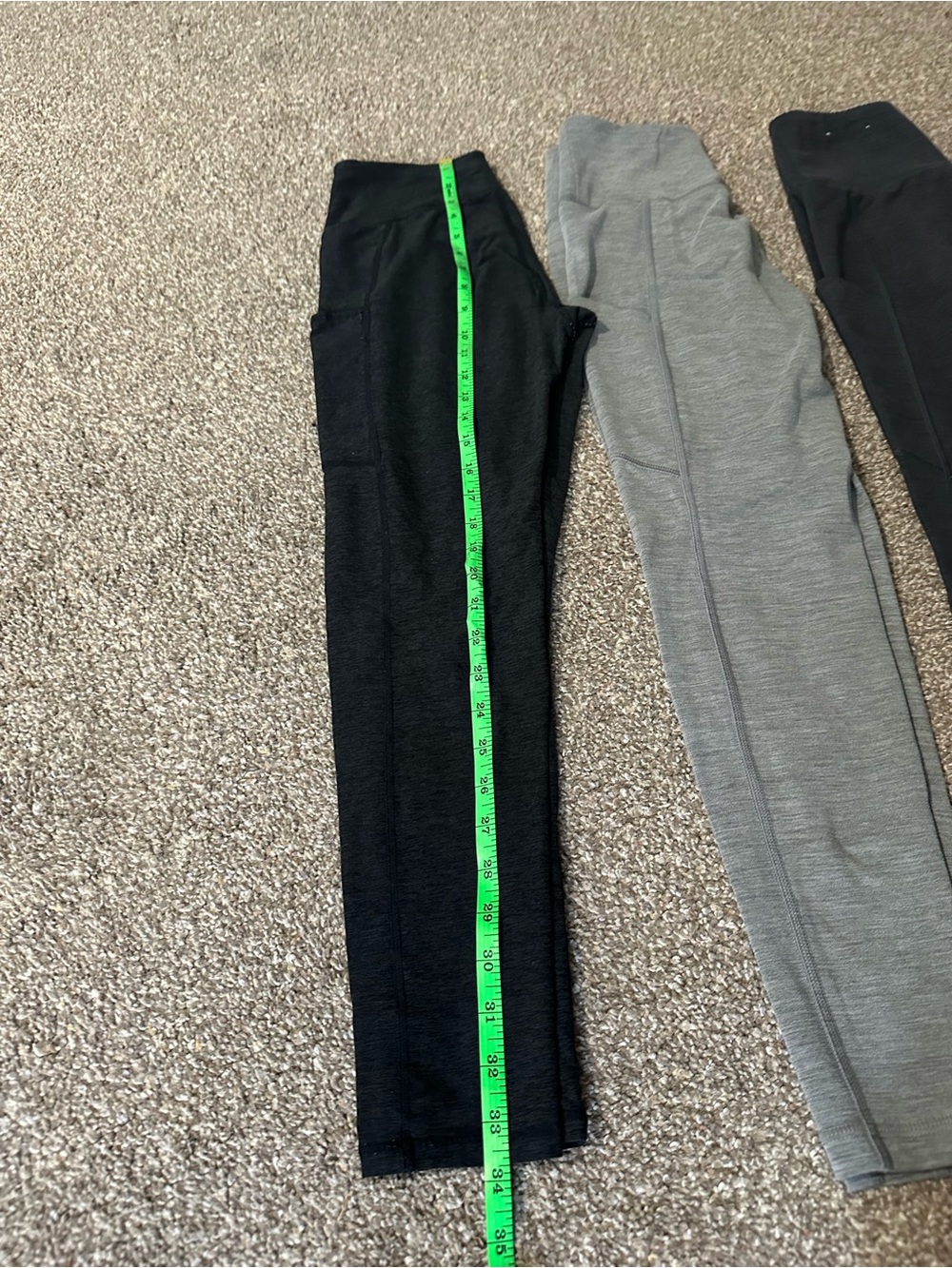 American Eagle, VS and Kirkland Women's Leggings- 4 pair bundle - Picture 11 of 16